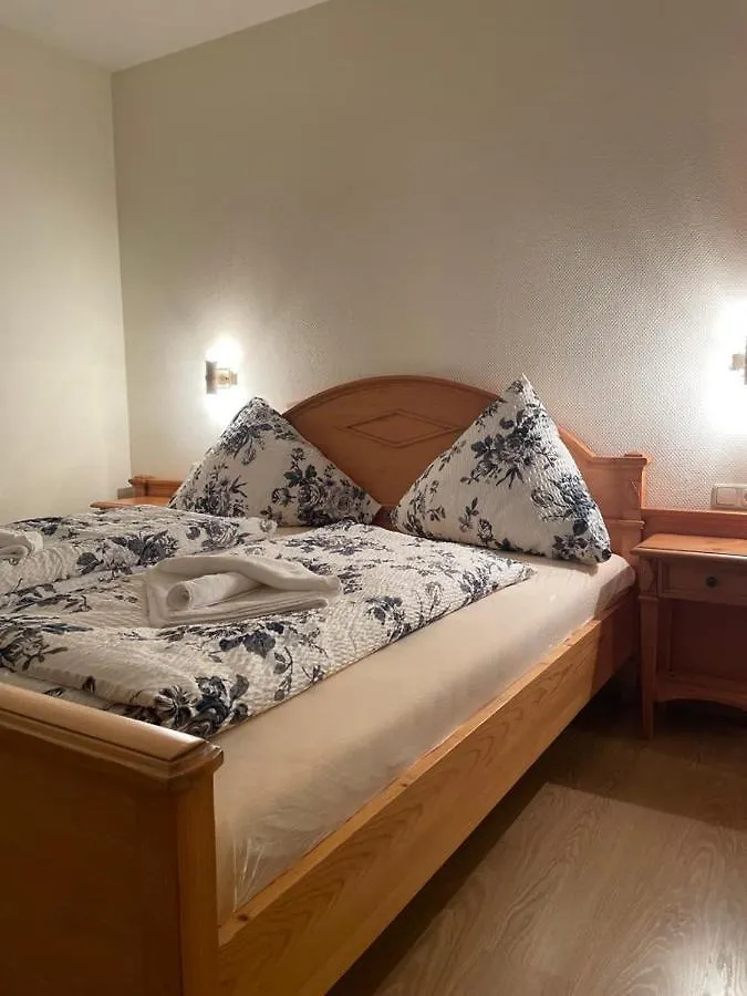 Hotel Und Restaurant Gruner Hahn Elsenfeld