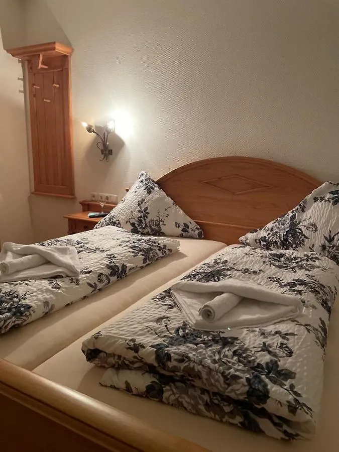Hotel Und Restaurant Gruner Hahn Elsenfeld